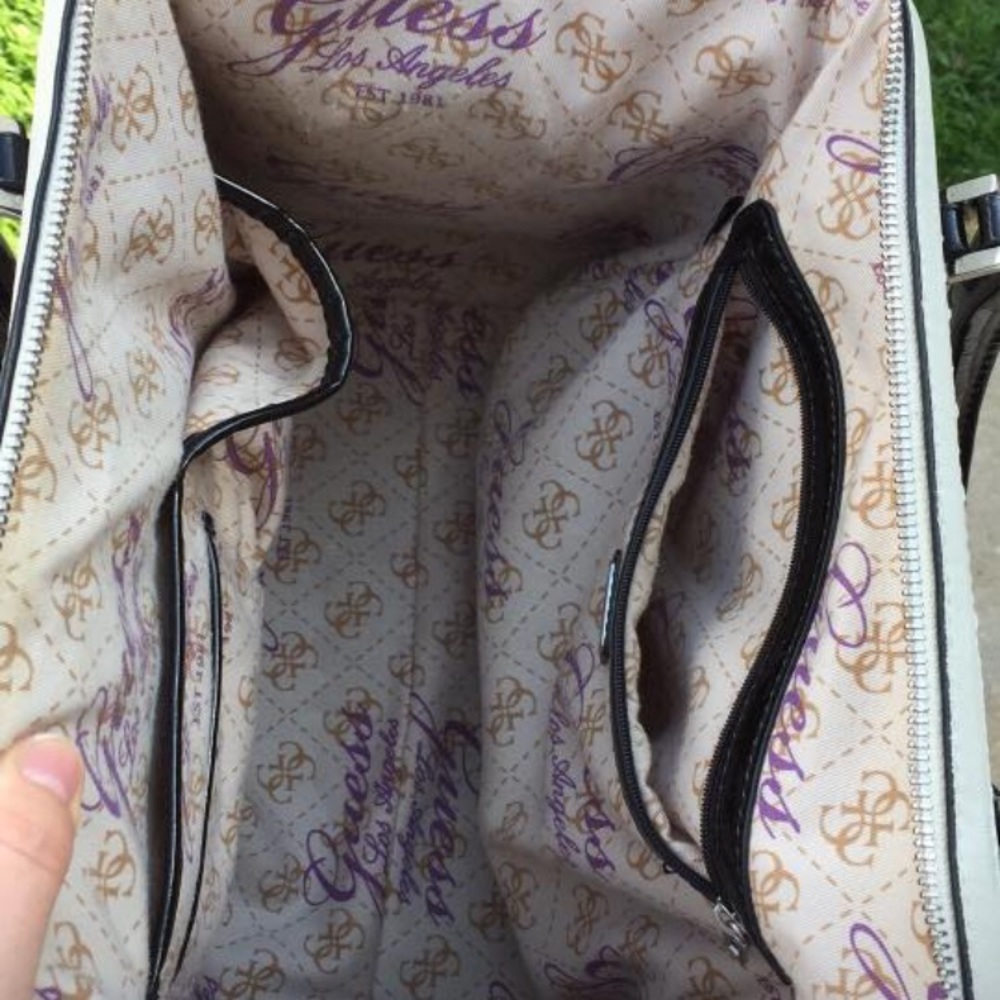 Guess Purse - Picture 3 of 3